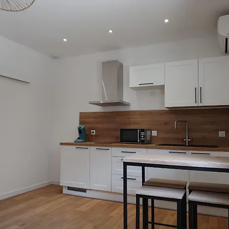 Le Pelican Apartman *